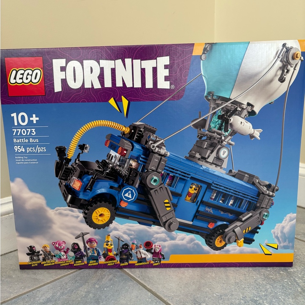 LEGO Fortnite Battle Bus - New/Sealed